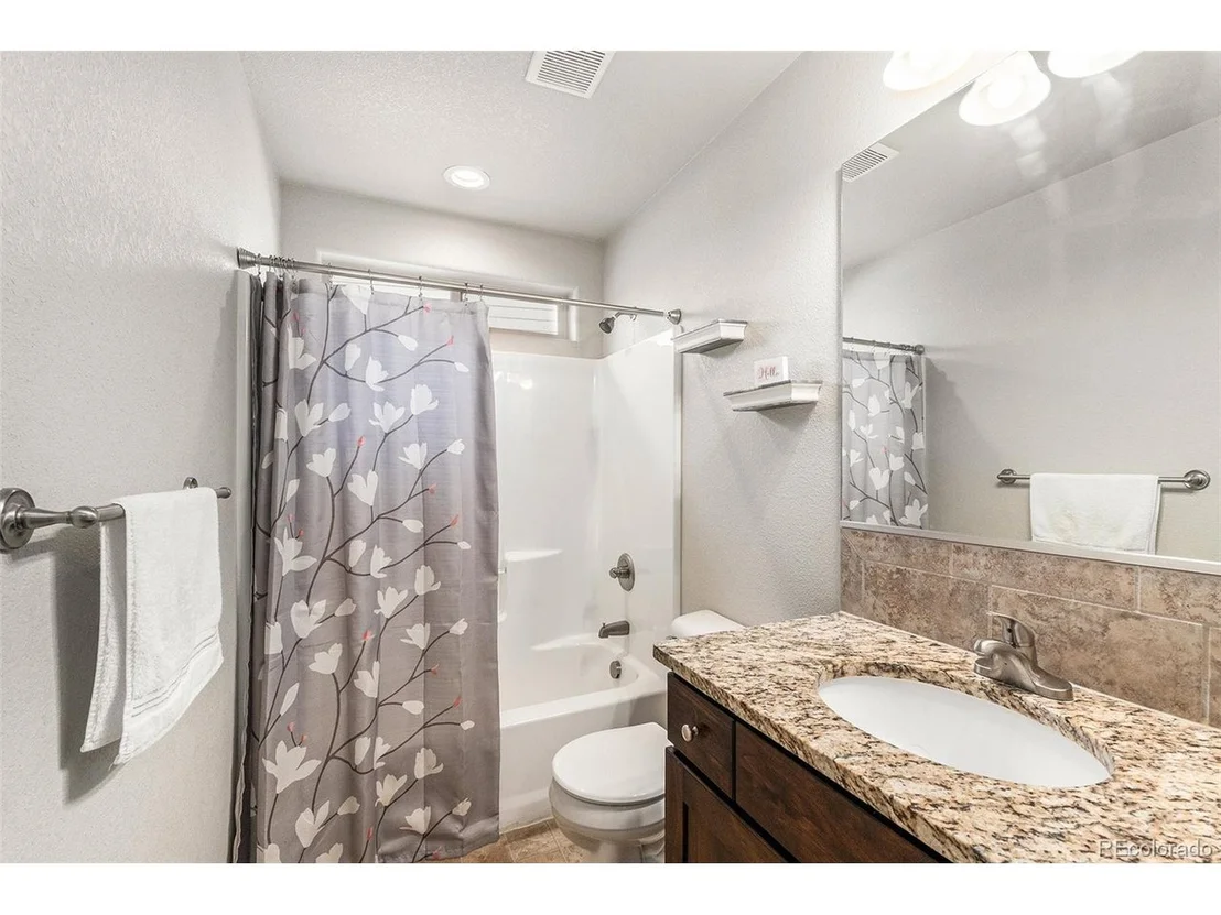 Photo of 346 Sunset Dr