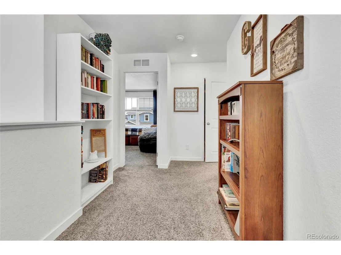 Photo of 1210 Horsetail Loop