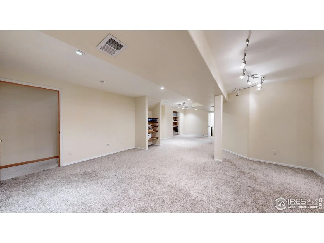 Photo of 1121 Jefferson Dr