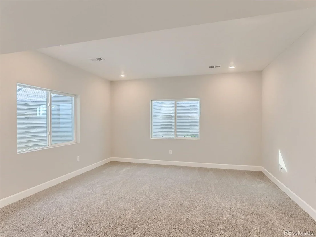 Photo of 12943 Crane River Dr