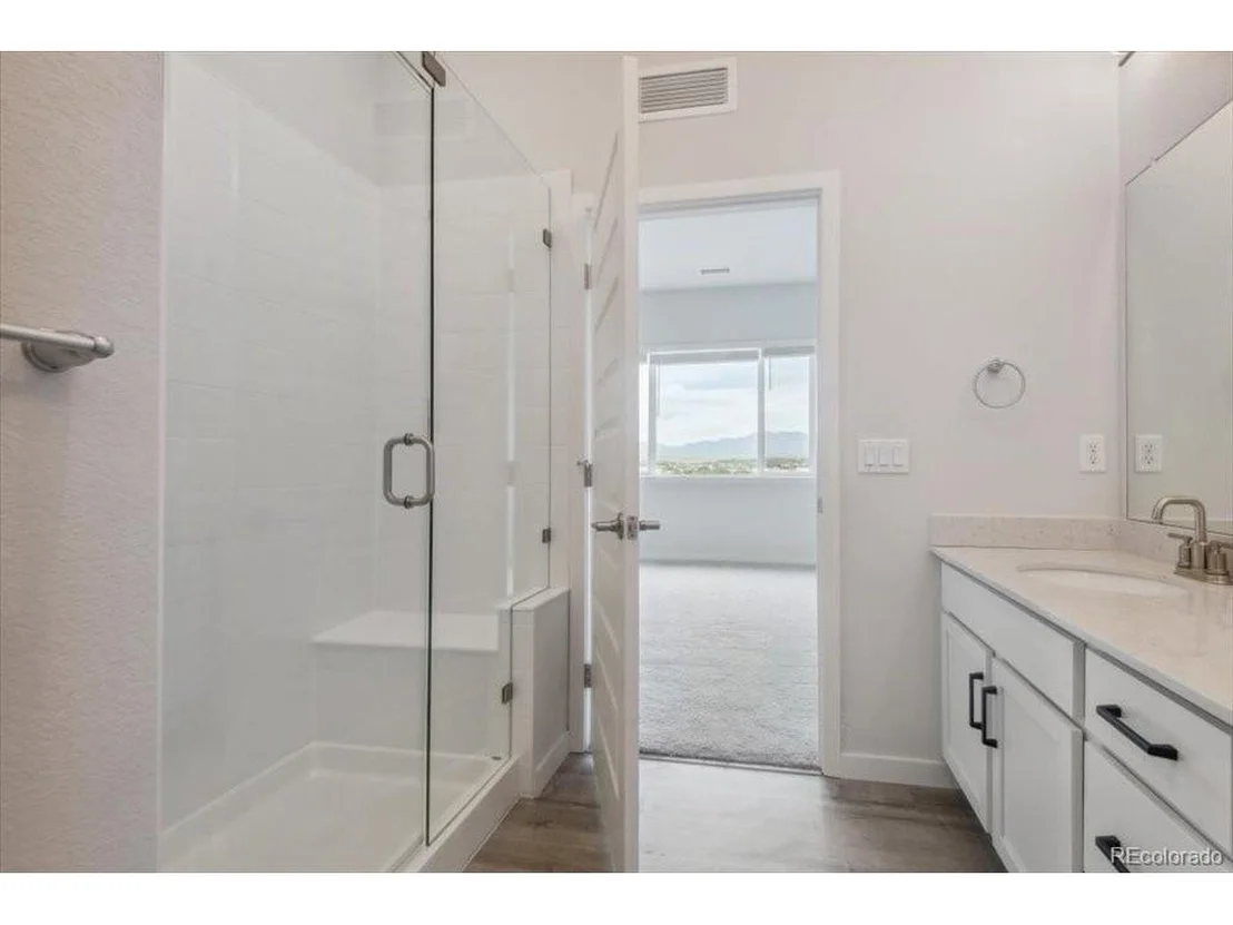 Photo of Unit 1406 at 487 Interlocken Blvd