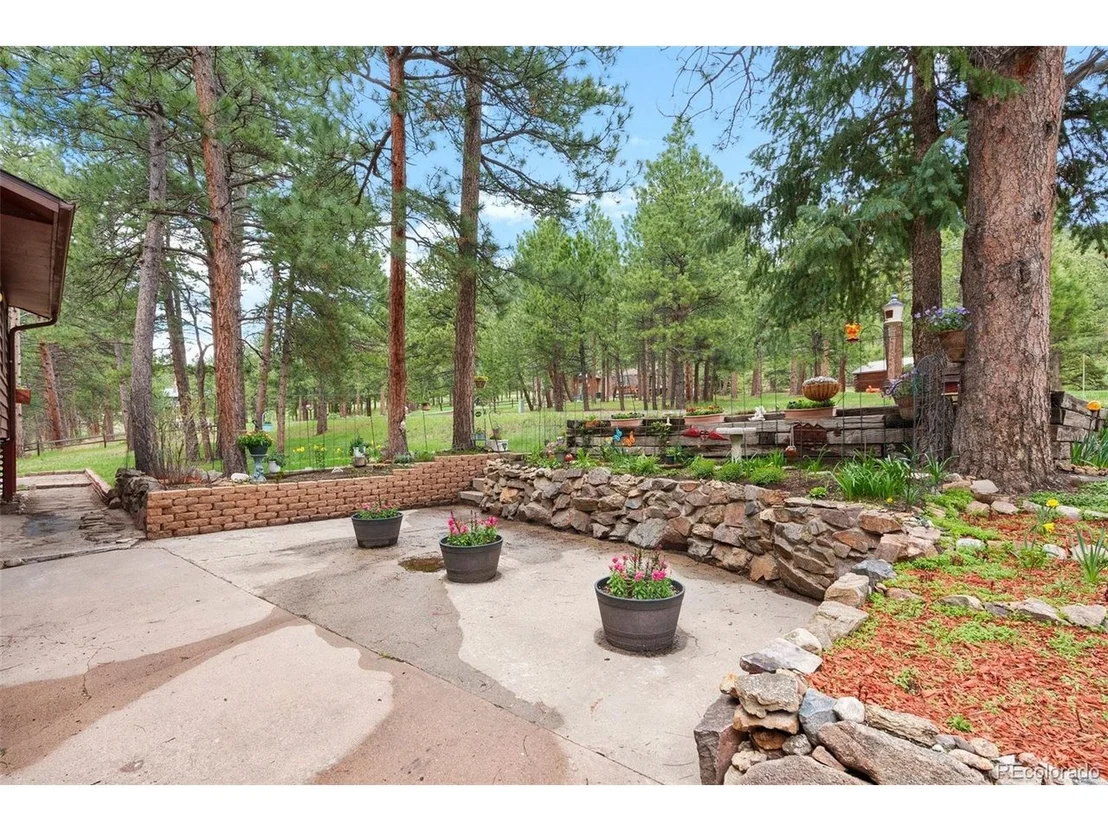 Photo of 6561 Valley Cir