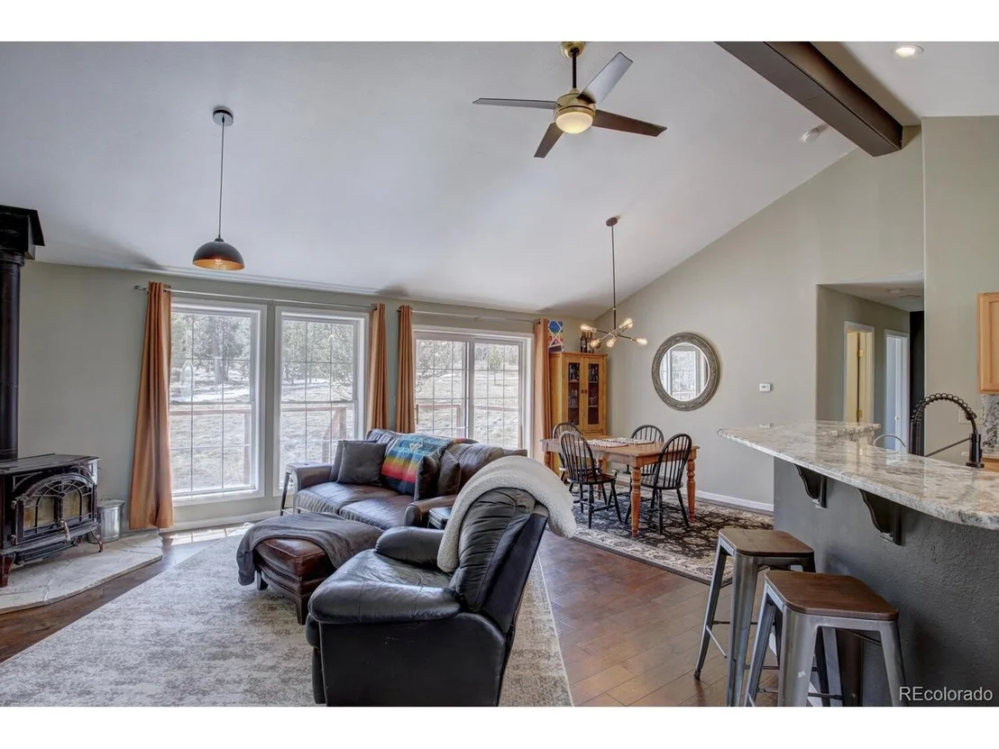 Photo of 18 Foxtail Dr