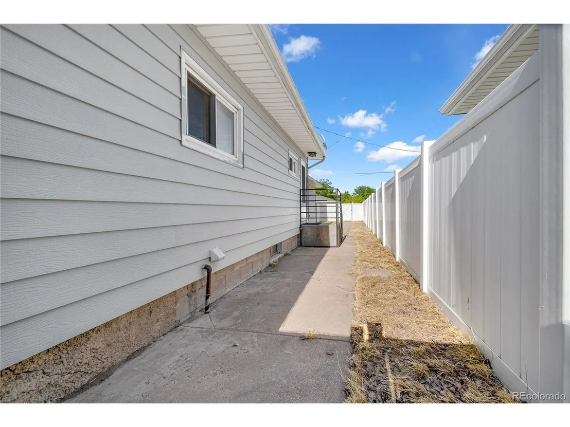Photo of 450 Date Ave