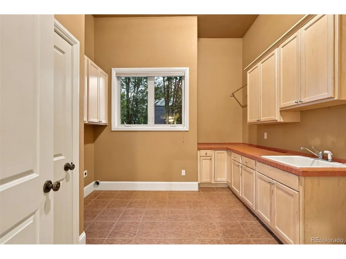 Photo of 2854 Shoshone Trl