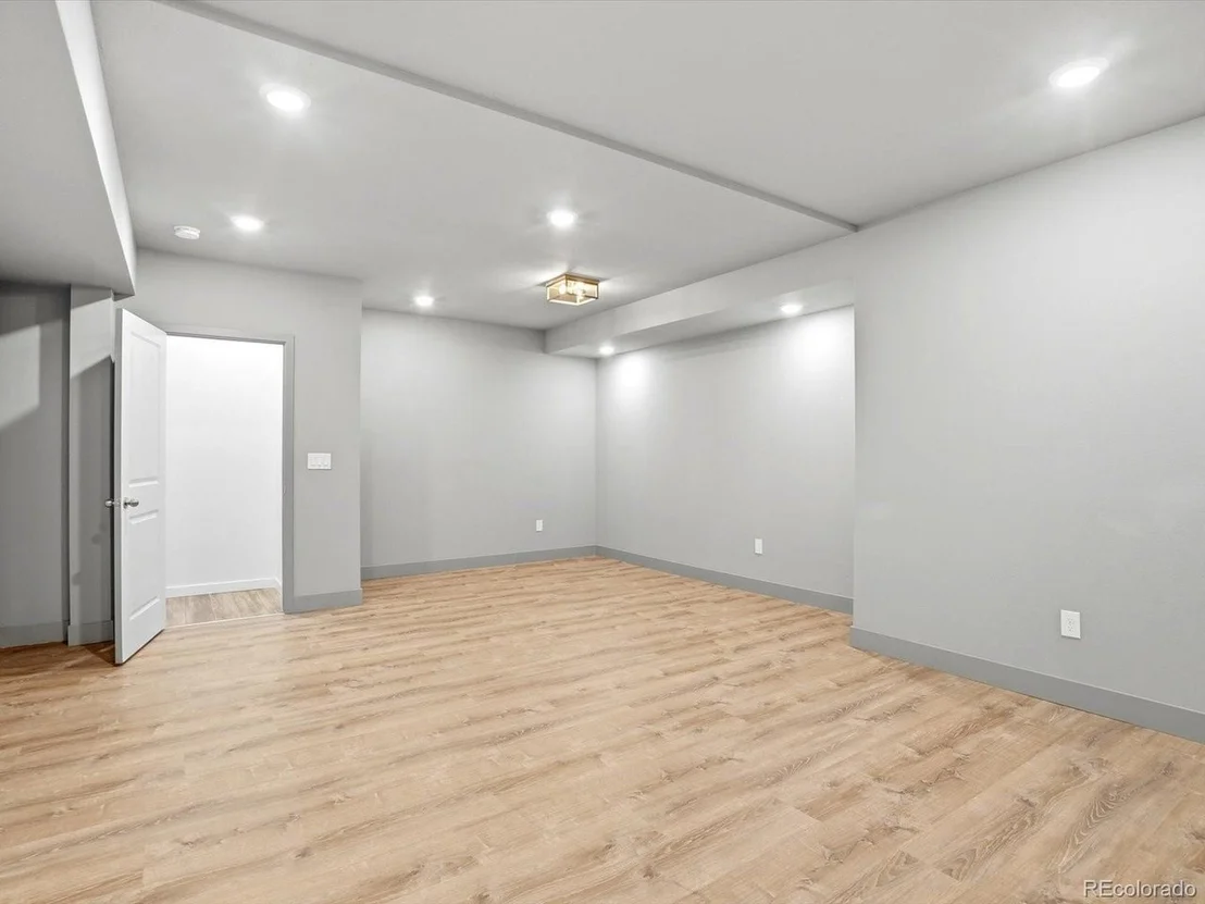 Photo of 982 High Point Trl