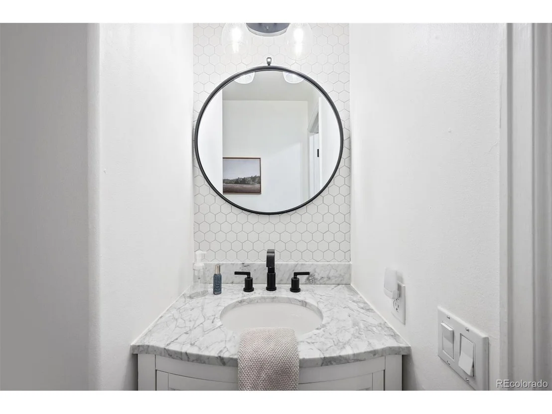 Photo of 2922 White Oak Trl