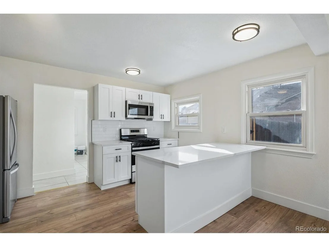 Photo of 936 Meade