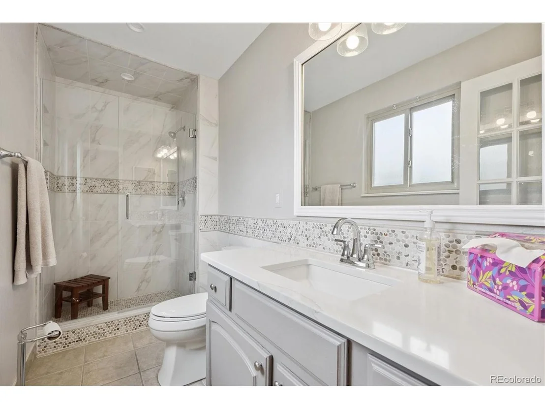 Photo of 6687 Devinney Ct