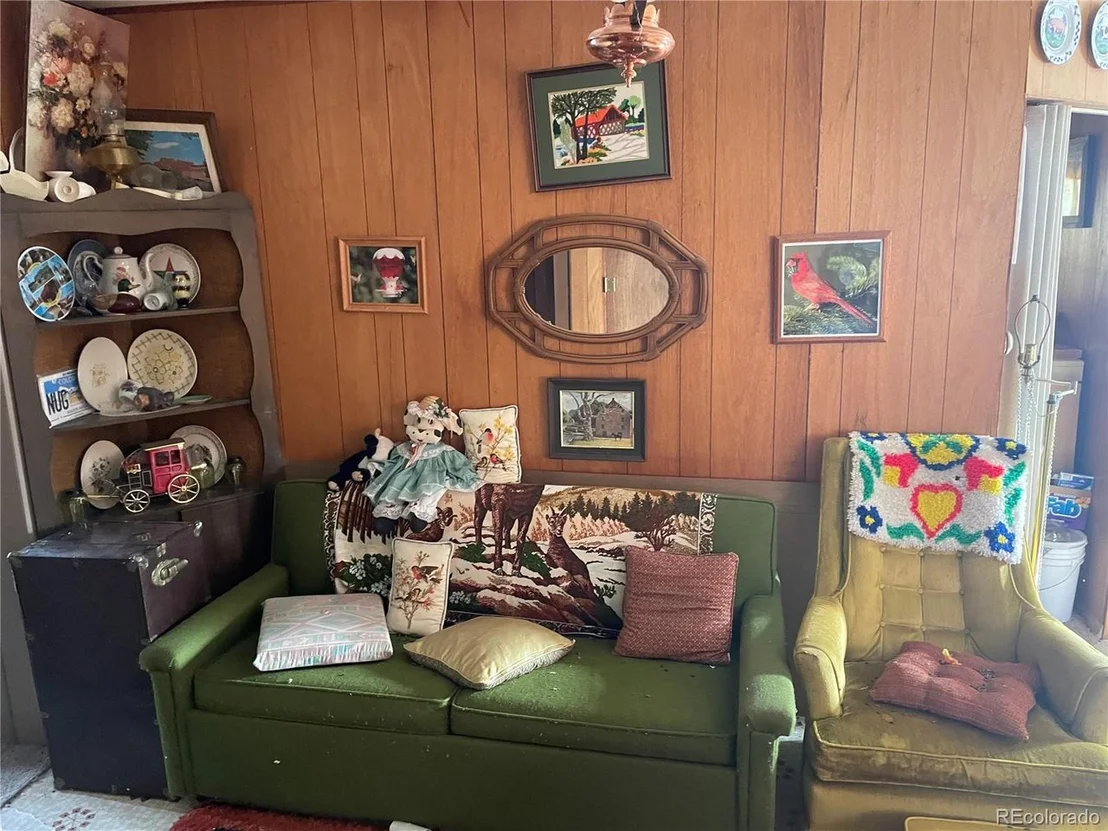 Photo of 586 Spring St