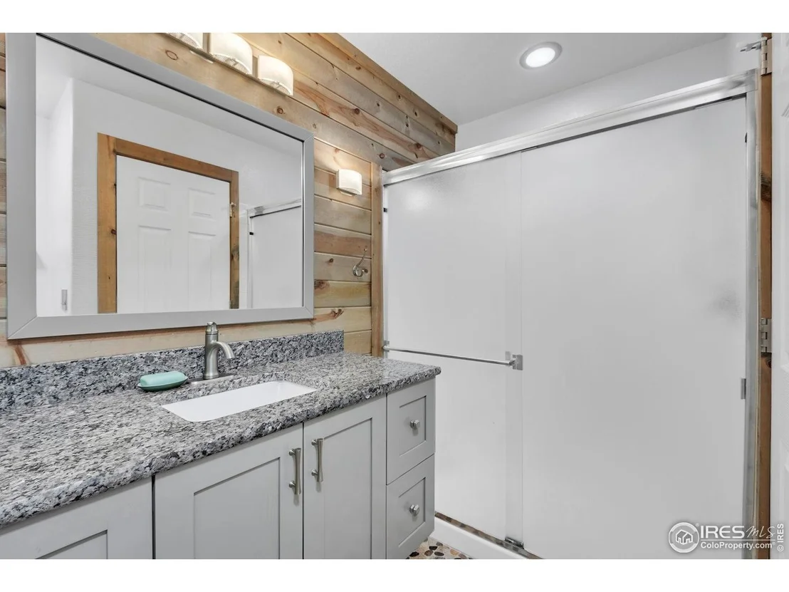 Photo of 1309 Red Mountain Dr