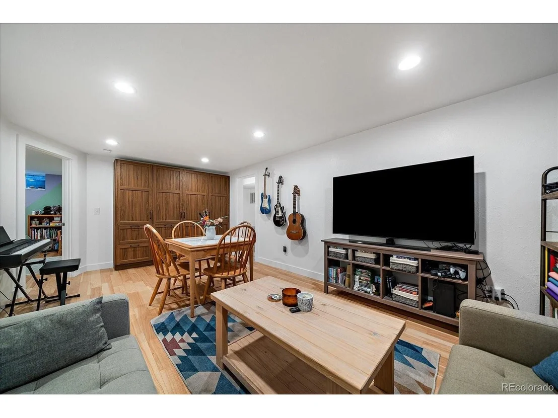 Photo of 5440 Hoyt Dr