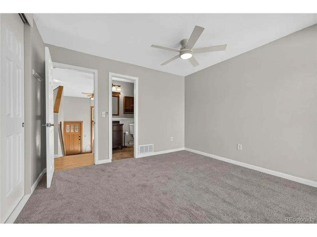 Photo of 960 Vetch Cir