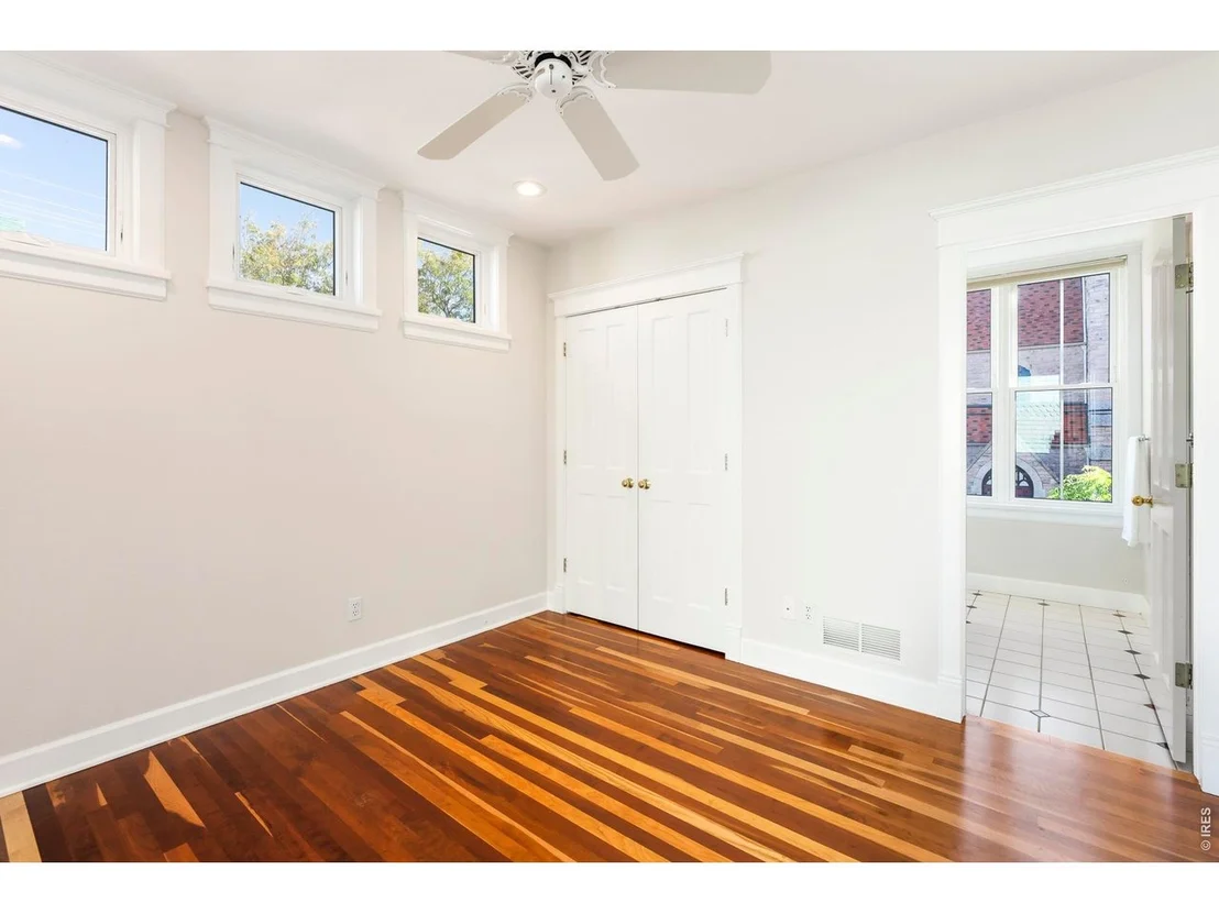Photo of Unit 1 at 1345 Pine St