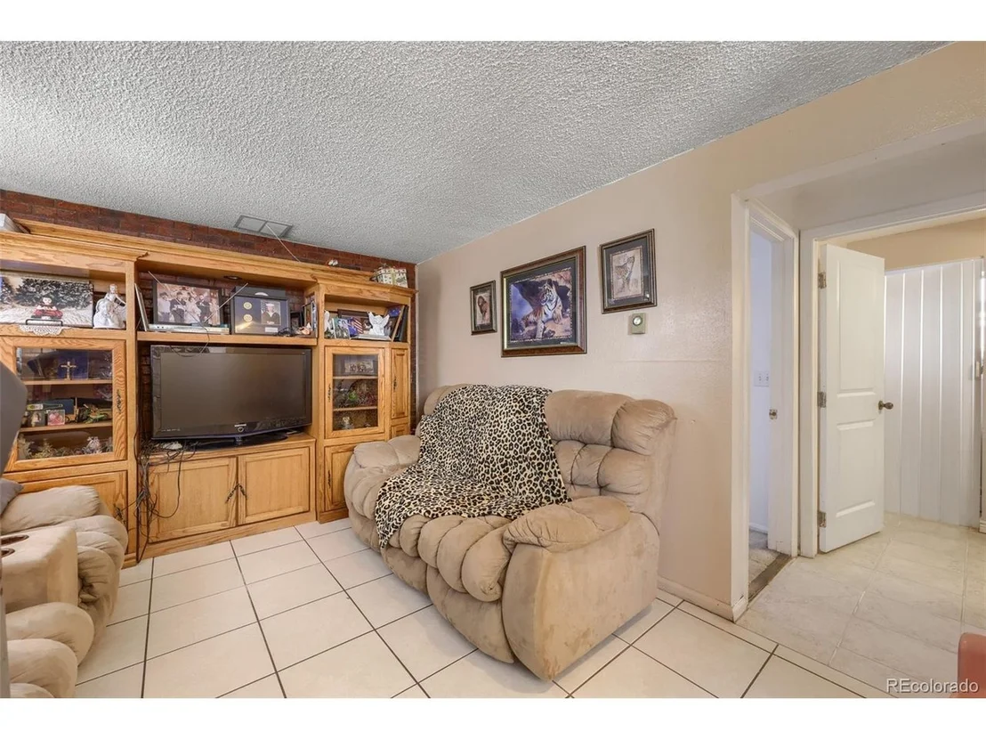 Photo of 10929 Birch Dr