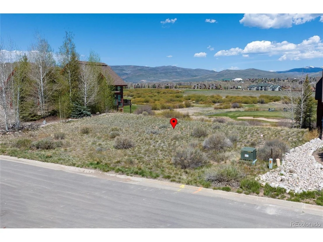 Photo of 826 Saddle Ridge Cir