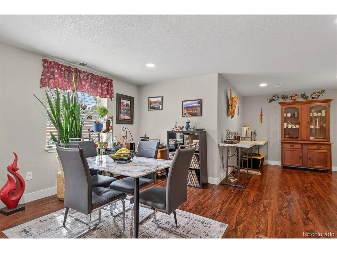 Photo of 884 Cliffrose Way