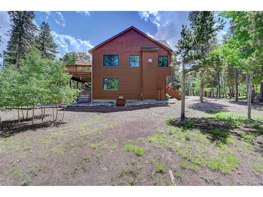 Photo of 631 Lodge Pole Dr