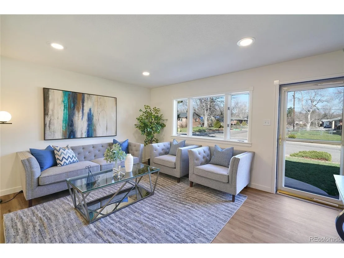 Photo of 6499 Iris Way