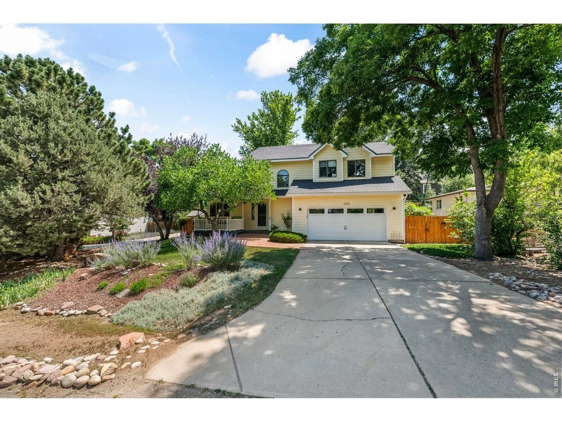 Photo of 1620 Oak Ave