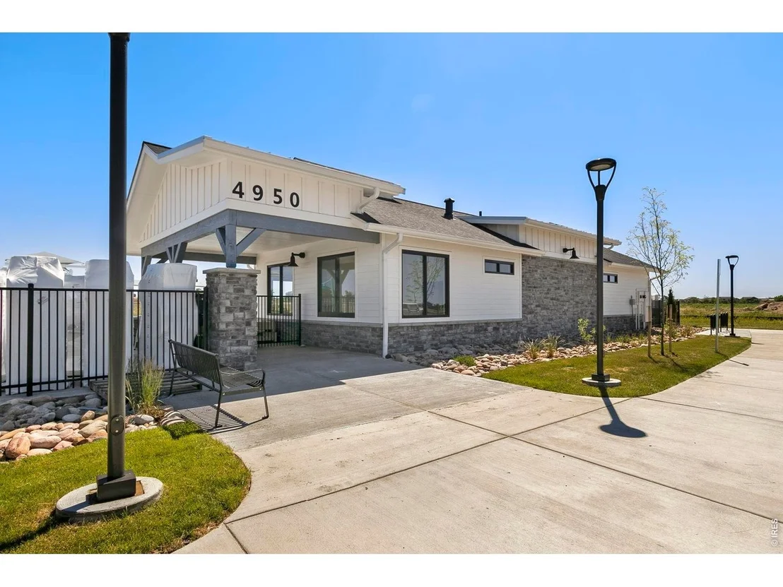 Photo of 5187 School House Dr