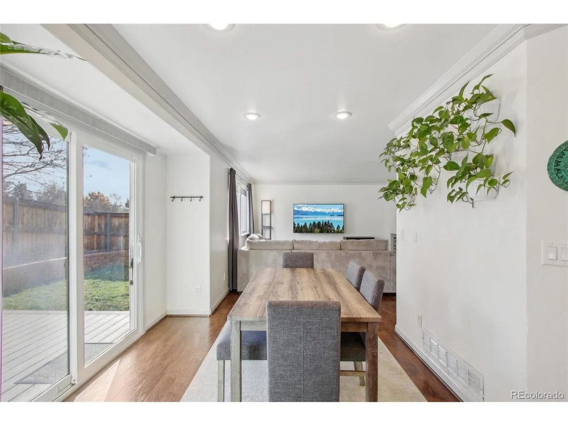 Photo of 10000 Ames St