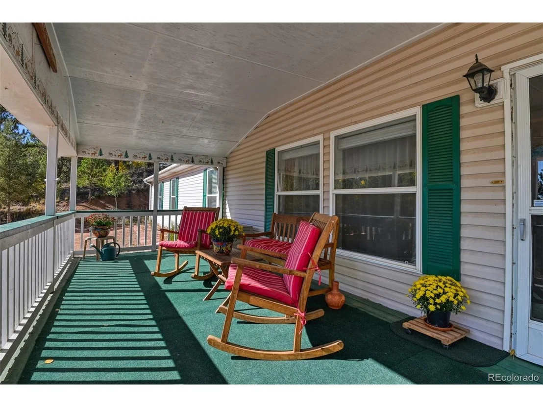 Photo of 1011 W Bison Creek Trl
