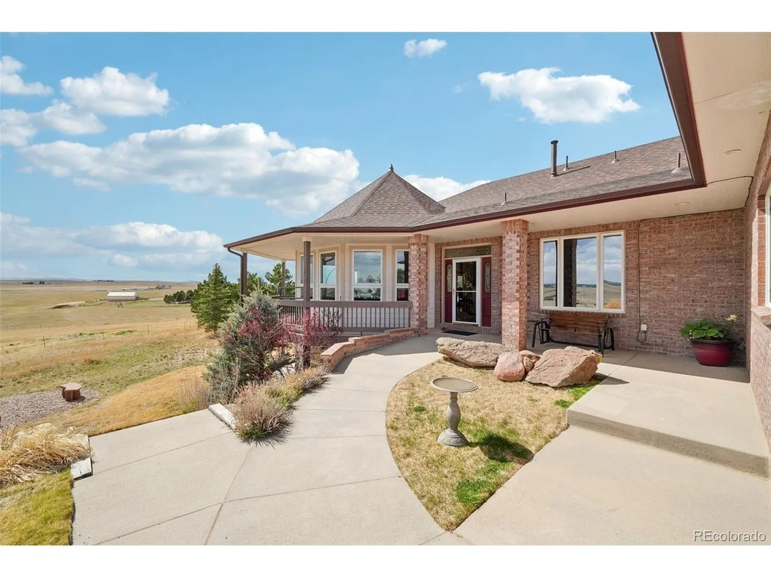 Photo of 2981 Rock Cir