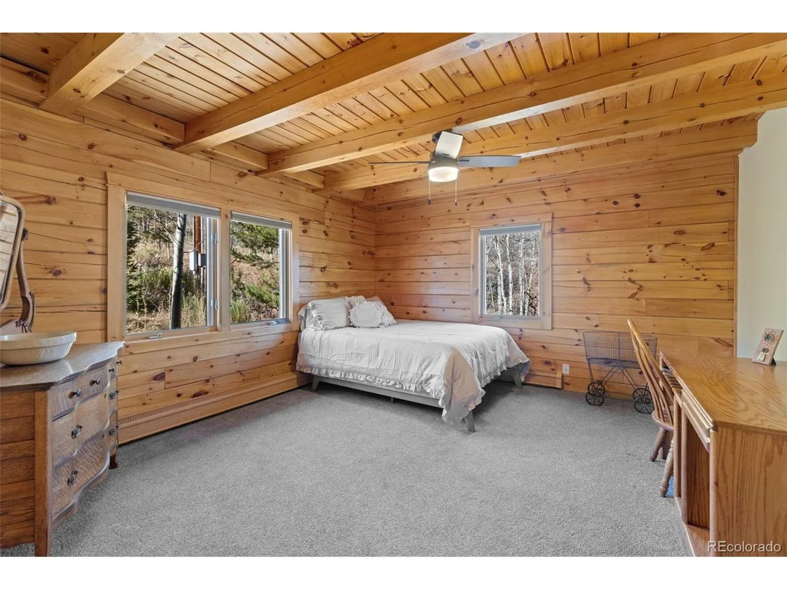Photo of 496 Blue Ridge Rd
