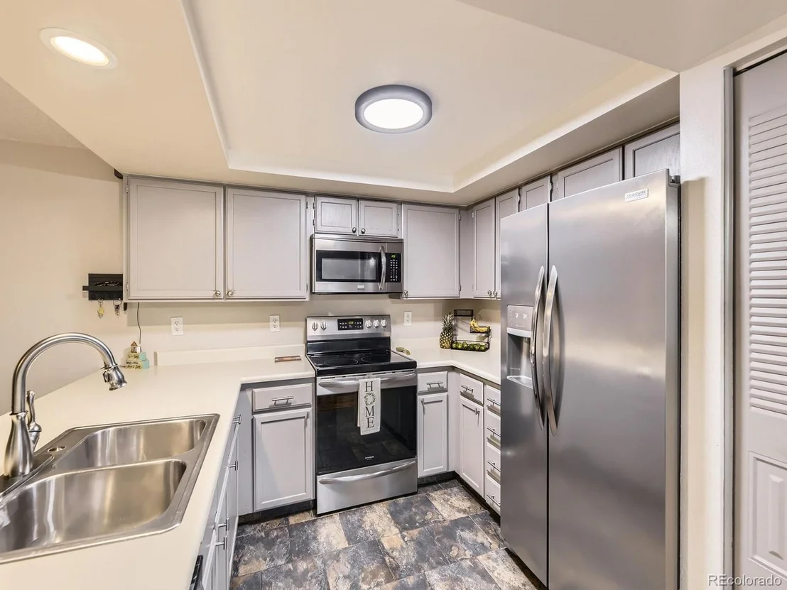 Photo of 2104 Vineyard Dr