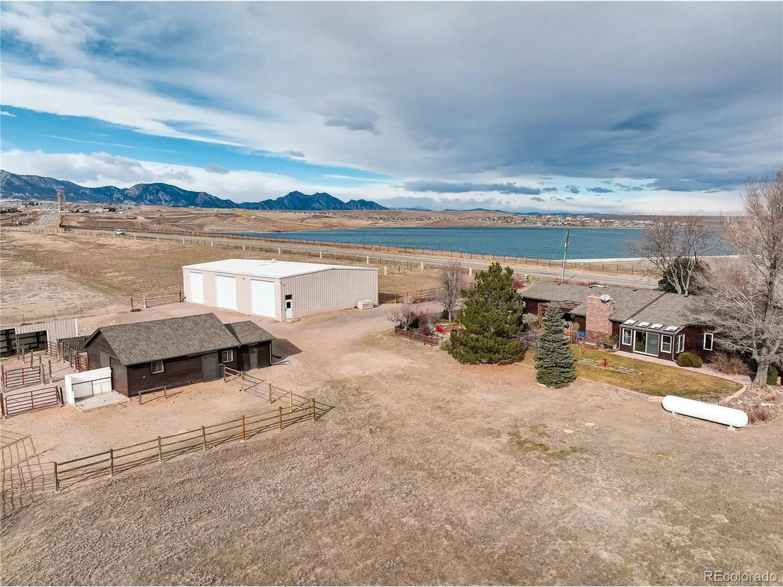 Photo of 15650 Highway 72