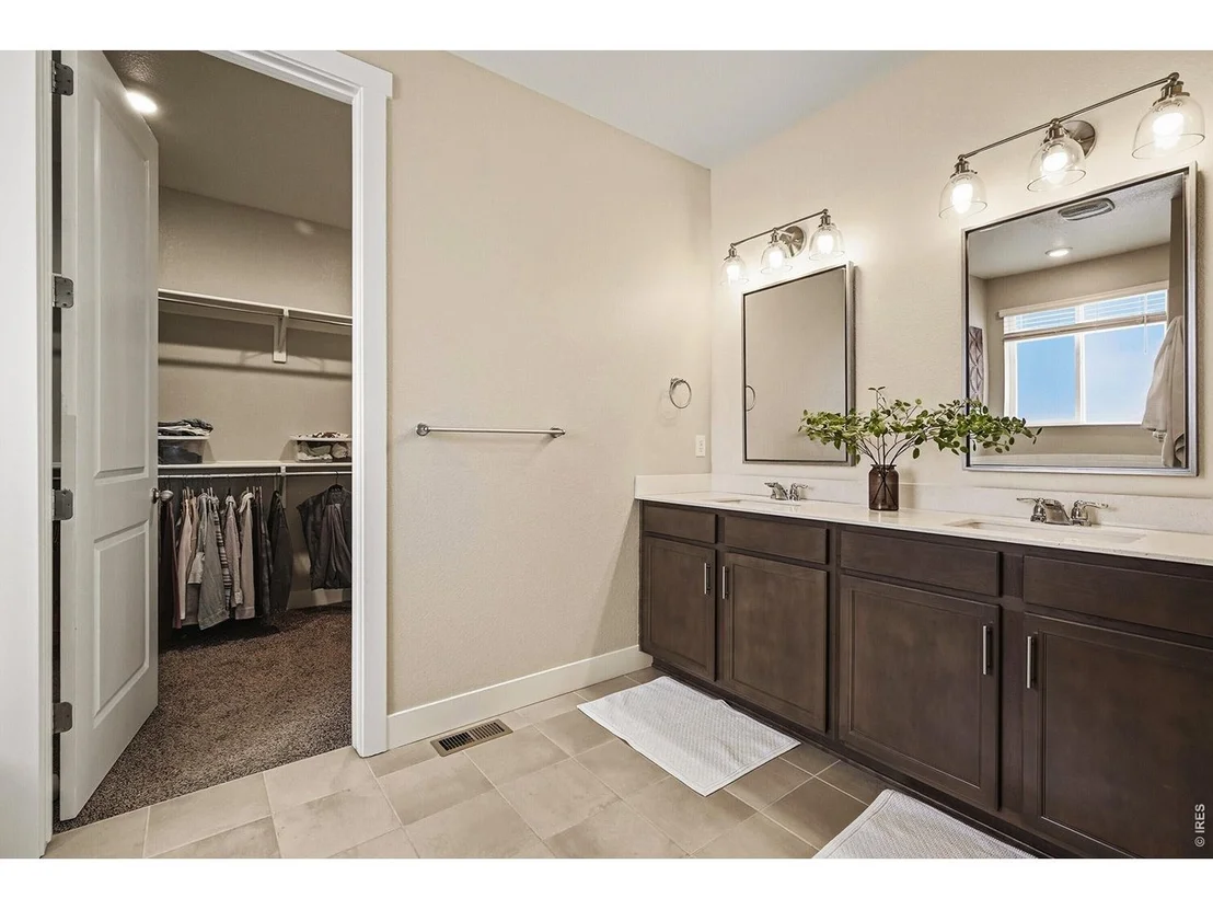Photo of 1699 Rivergate Way