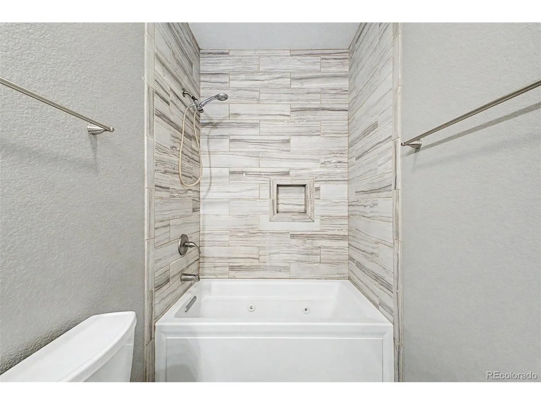 Photo of 1080 Viewridge Rd