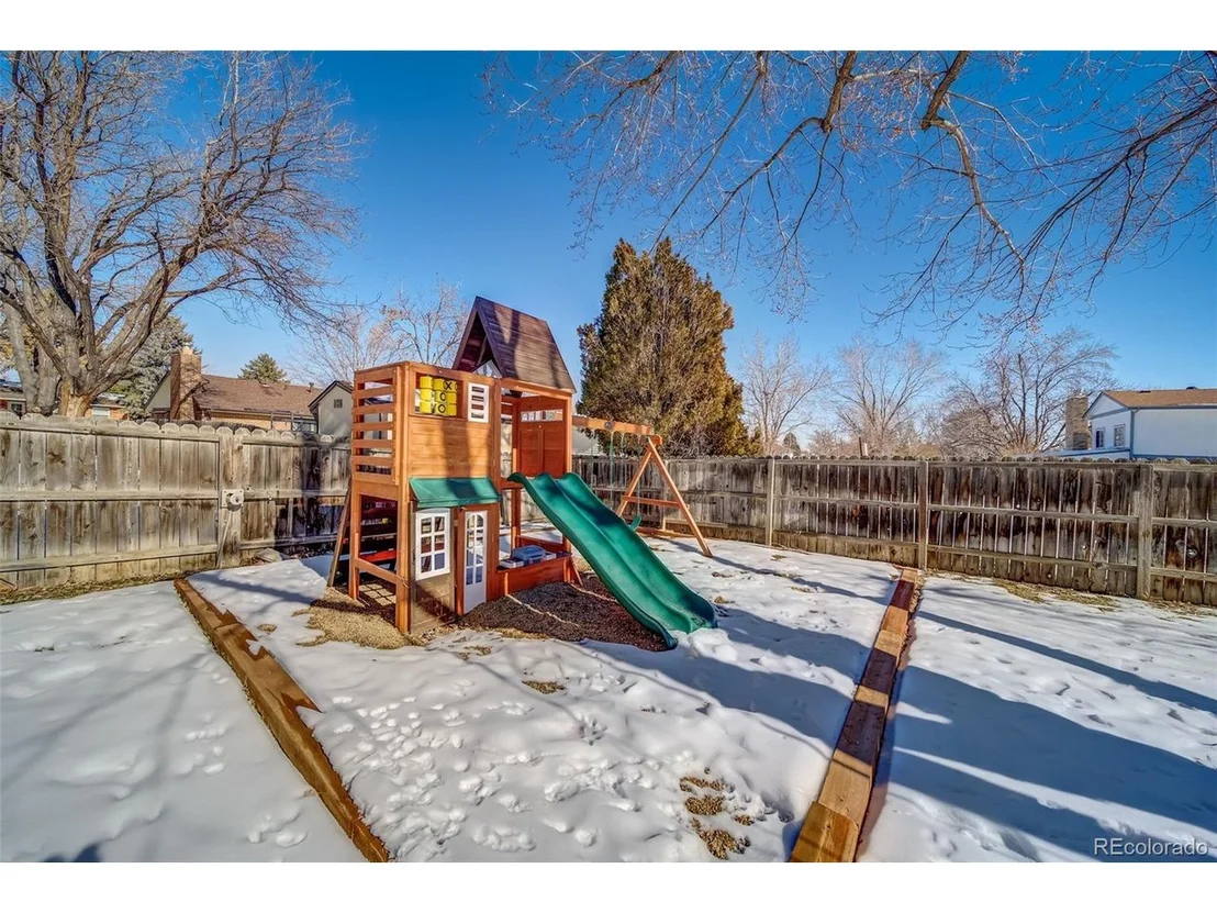 Photo of 9601 Sierra Dr