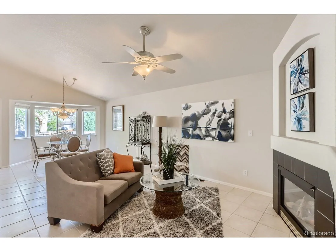 Photo of 738 Sandpoint Dr