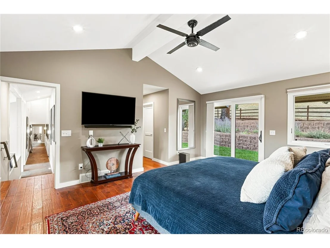 Photo of 5590 Crestbrook Dr