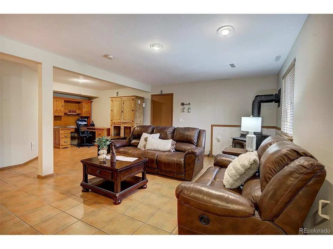 Photo of 32 Aspen Dr