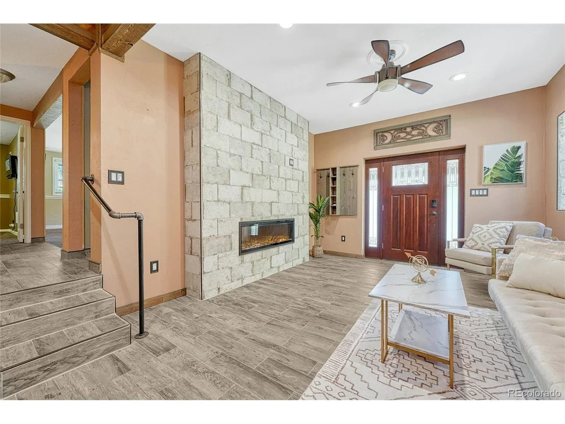 Photo of 22095 Cook Ln