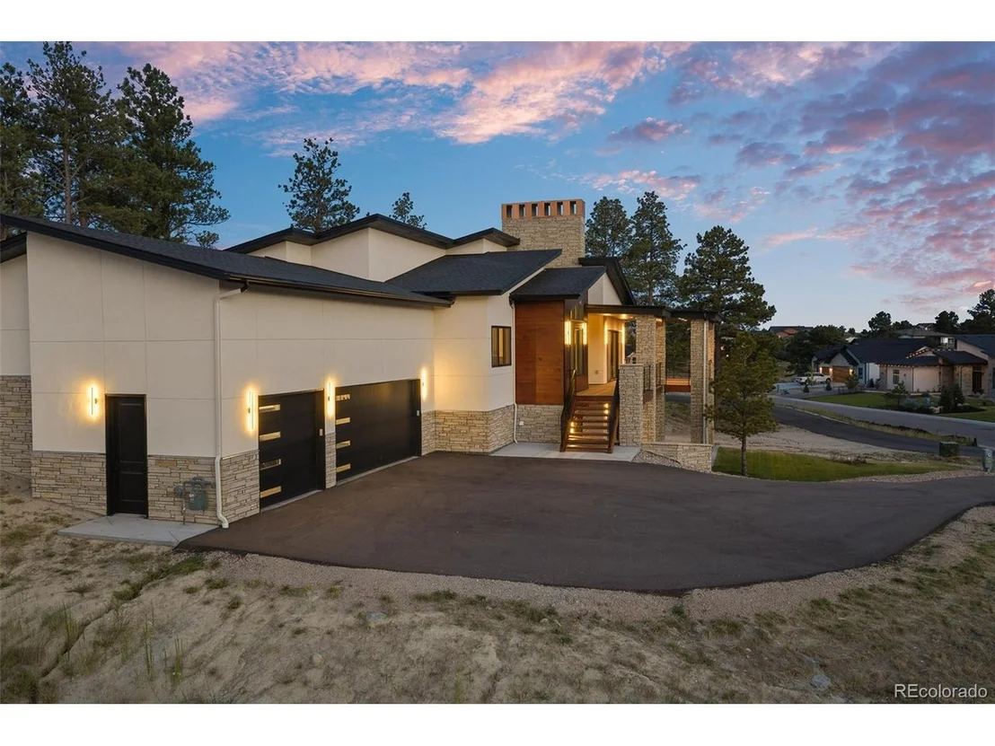 Photo of 5820 Powell Rd