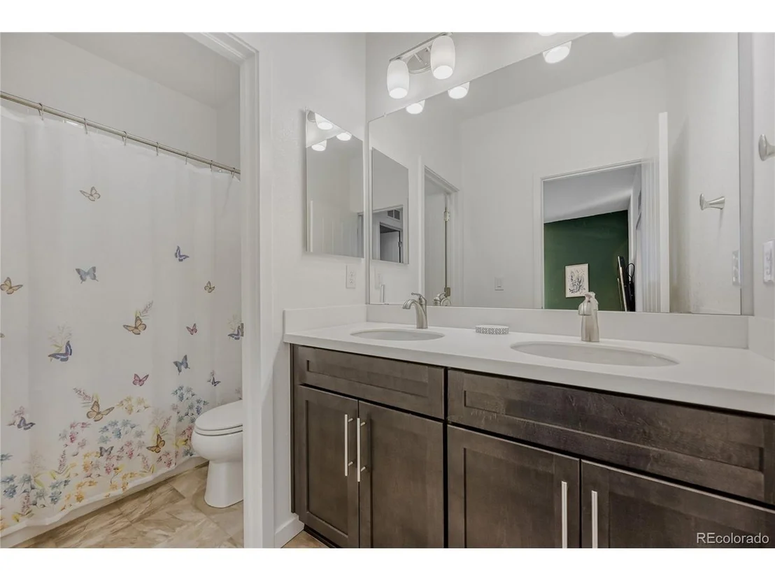 Photo of 37 Starlight Cir