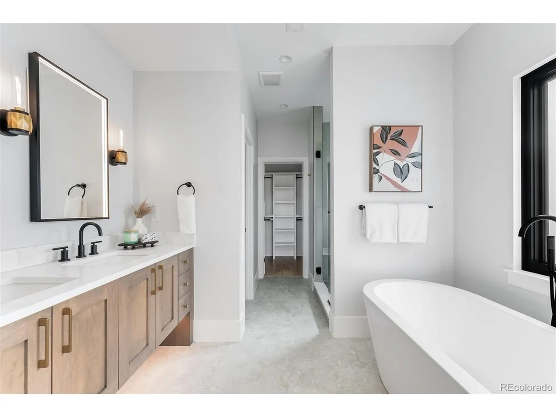 Photo of 334 Jackson St