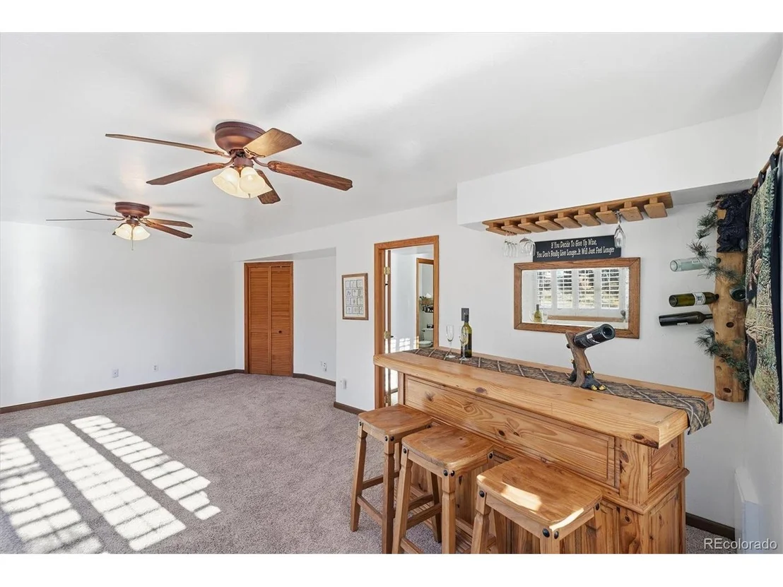 Photo of 33799 Warren Rd