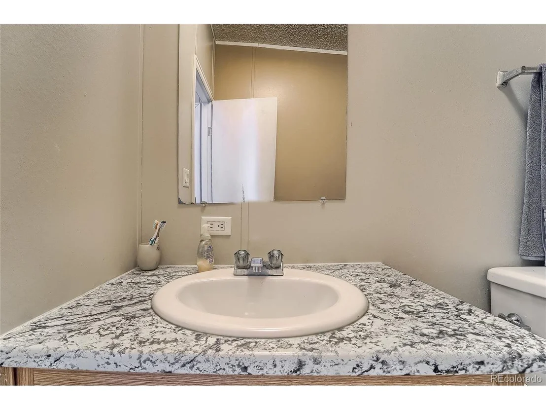 Photo of 215 Elm St