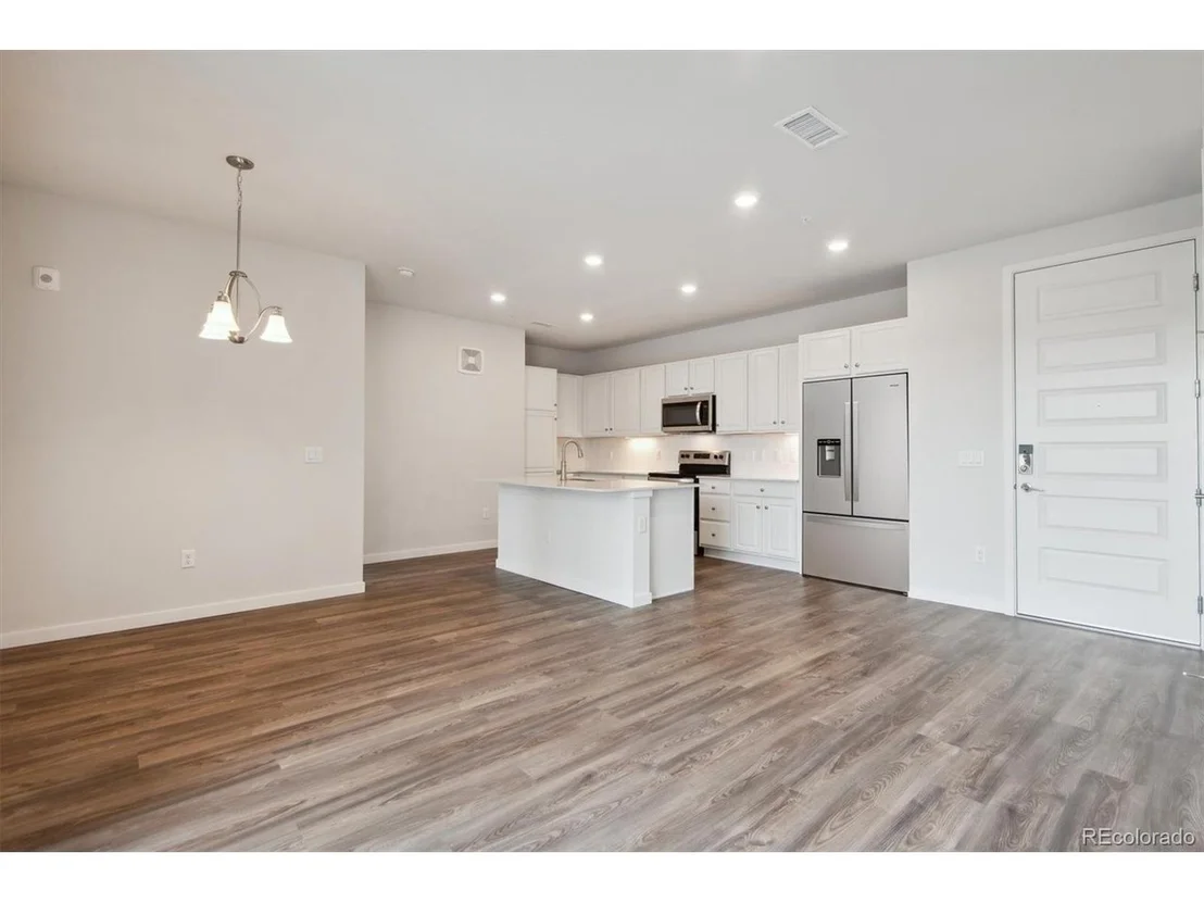 Photo of Unit 1309 at 487 Interlocken Blvd