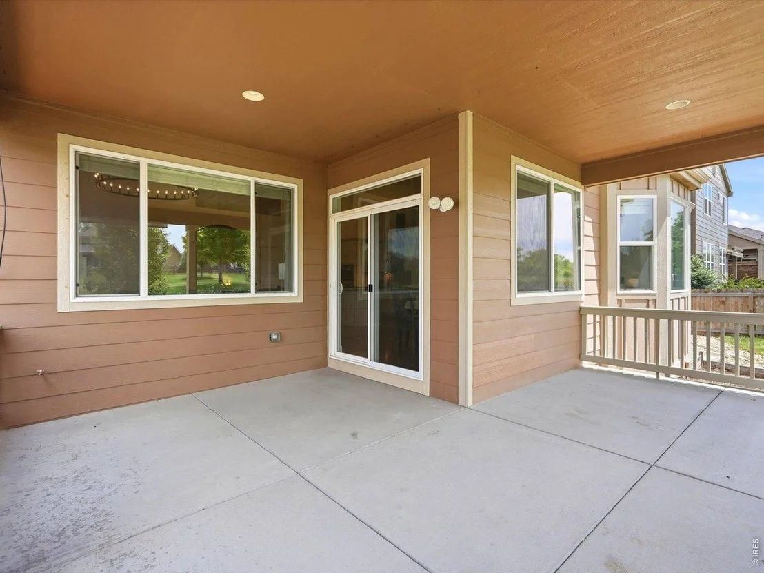 Photo of 950 Sumner Way