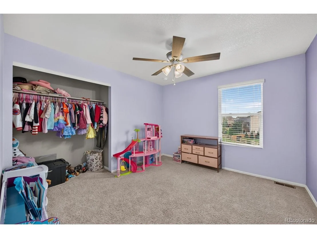 Photo of 914 Charlton Dr