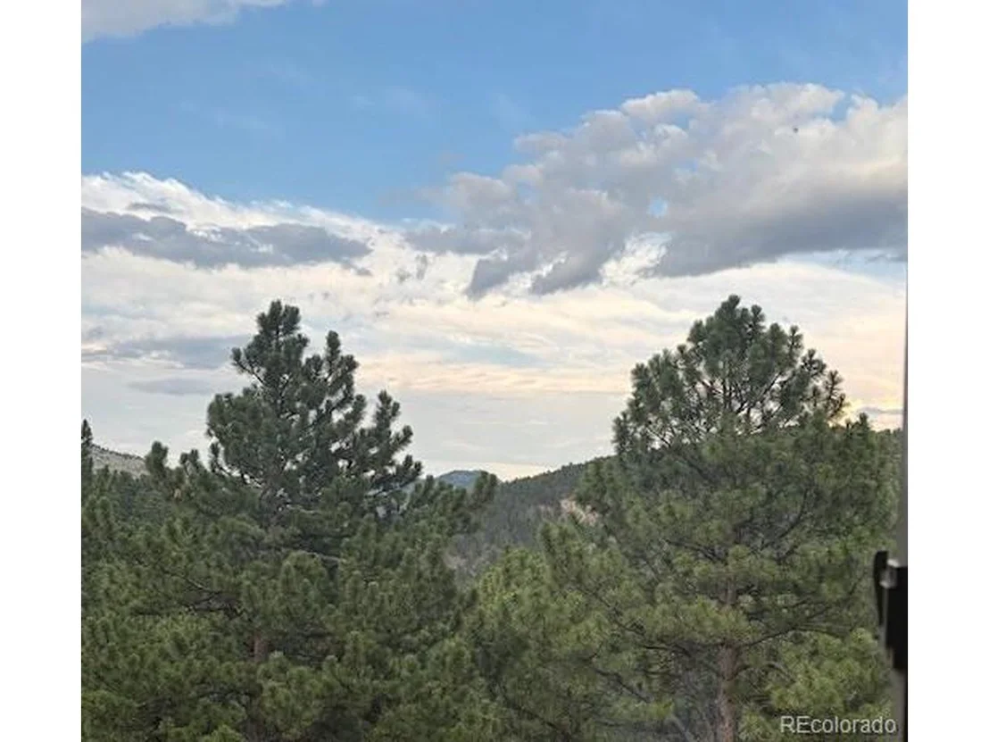 Photo of 3118 Moonshadow Ln