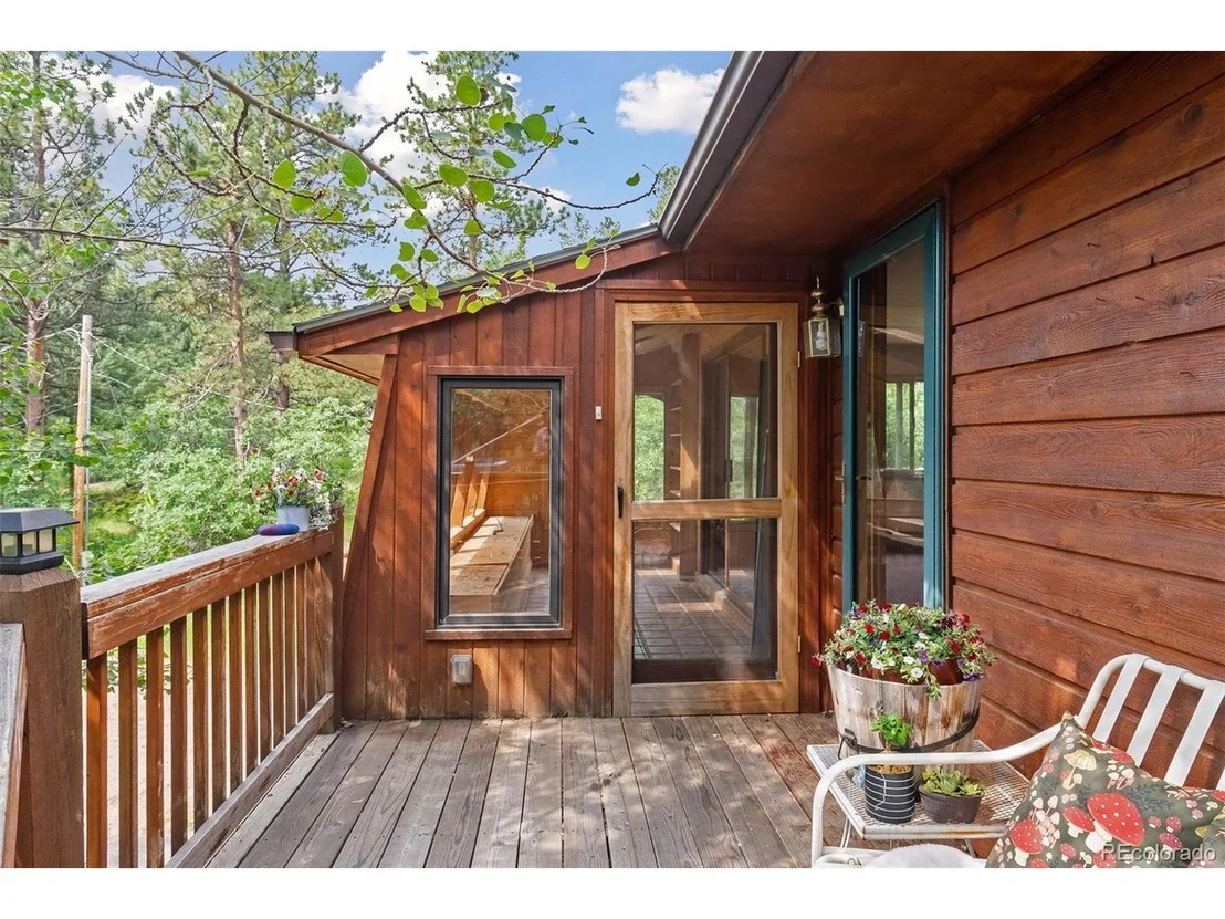 Photo of 6487 High Dr