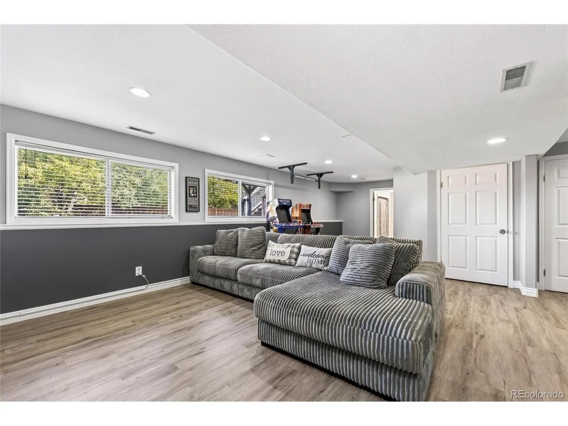 Photo of 9924 Silver Maple Way