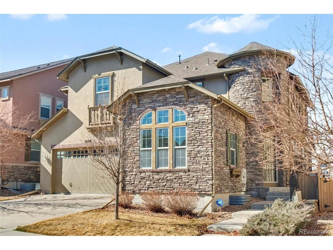 Photo of 10896 Valleybrook Cir